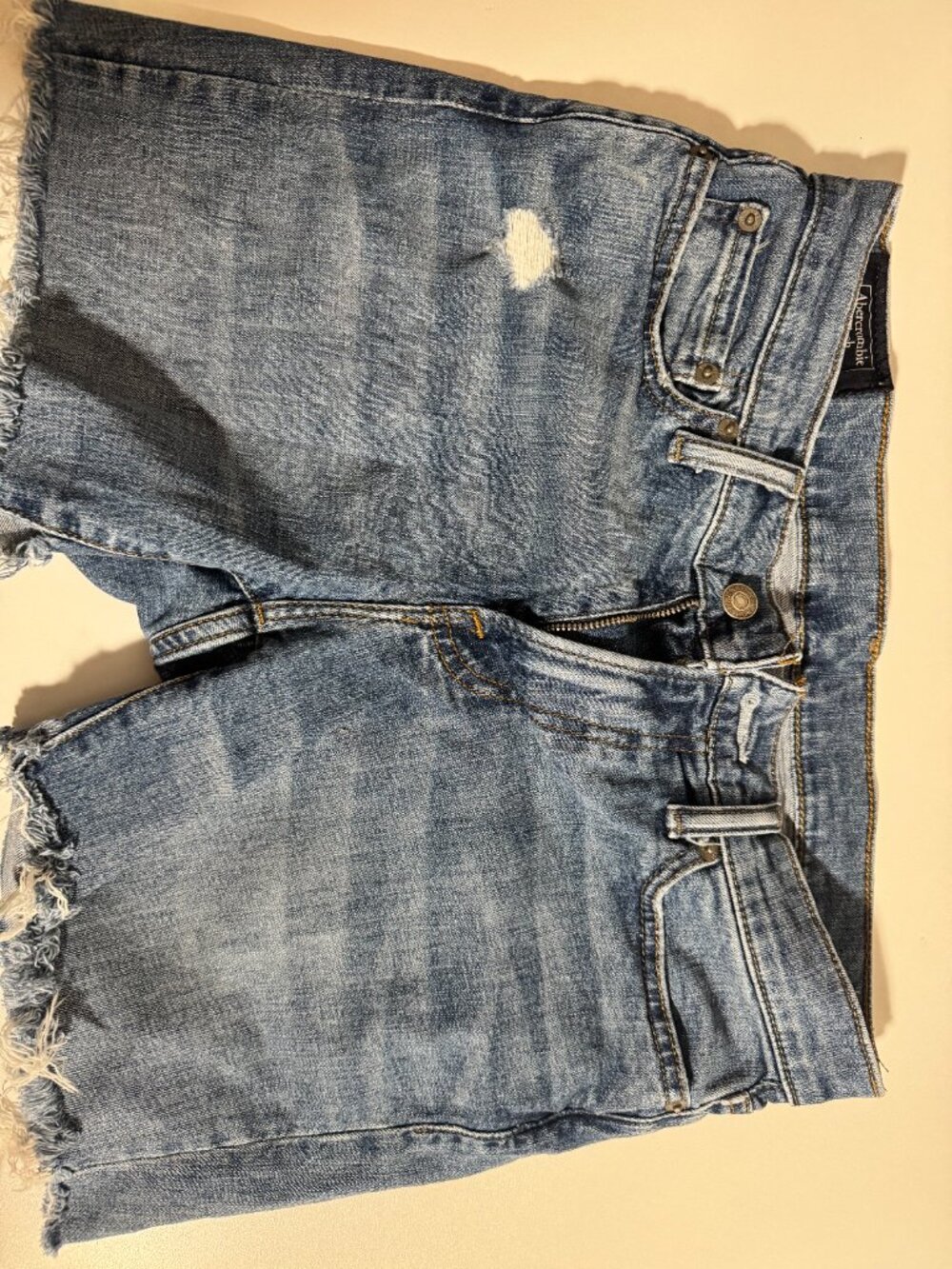 Abercrombie & Fitch Kennan Straight Denim Cutoff Shorts Women's Size 30 - Picture 2 of 4